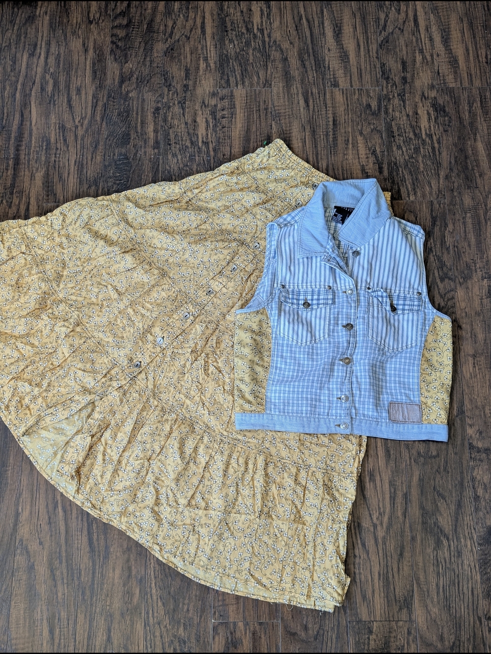 Carole Little Blue and Yellow Floral Two-Piece Set Skirt And Vest Shirt